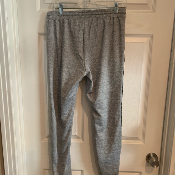 PINK! Victoria Secret Slim Joggers - Picture 6 of 6